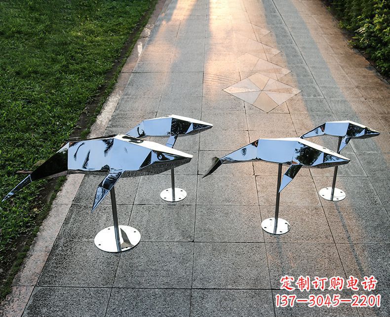 西安不锈钢抽象动物海豚雕塑1
