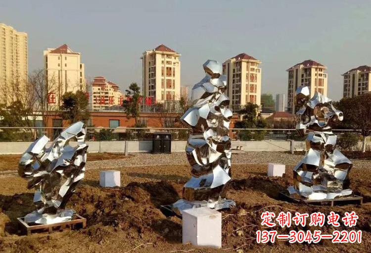 西安不锈钢太湖石雕塑给人以美的视觉体验