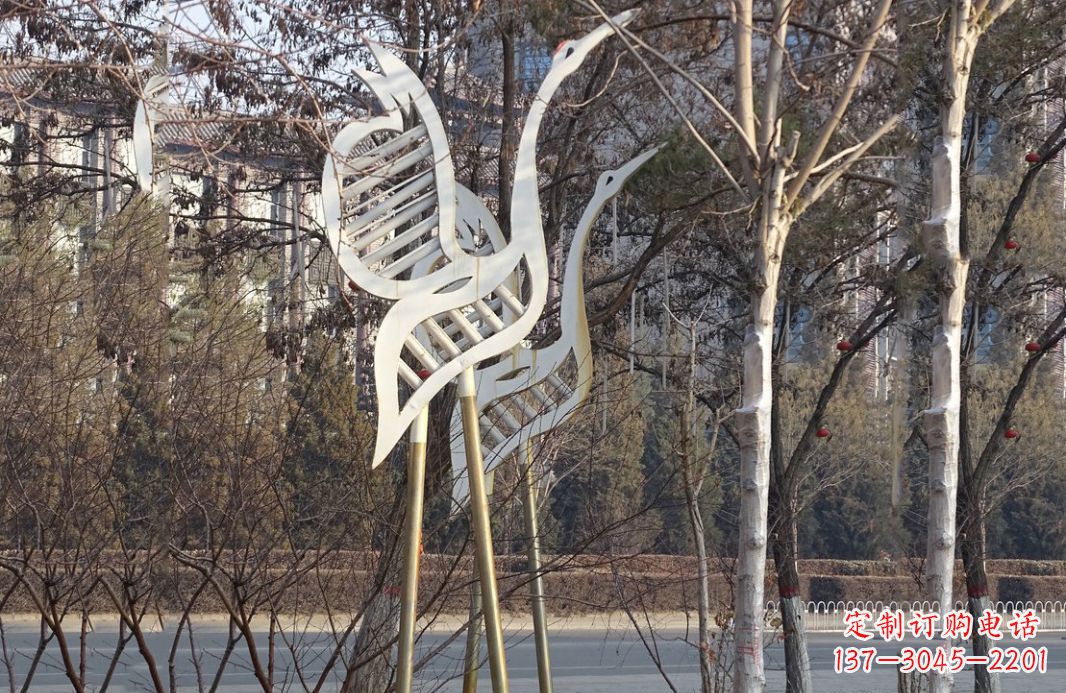 西安不锈钢仙鹤雕塑精致的艺术之作