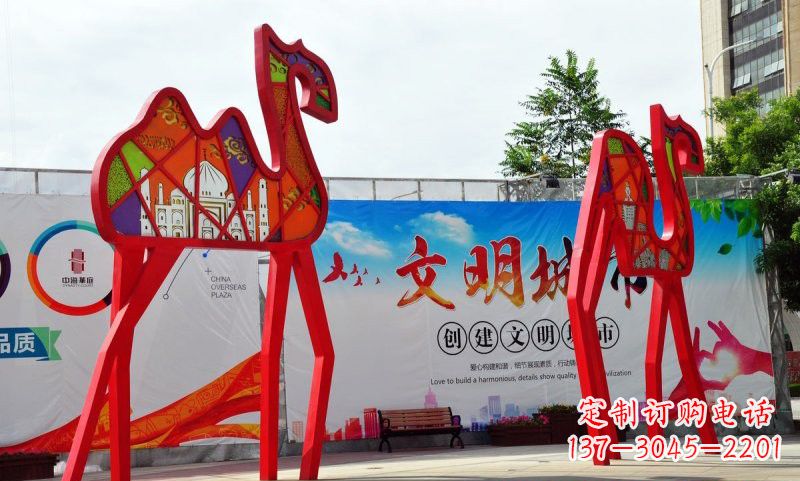 西安不锈钢骆驼雕塑——精美的艺术之作