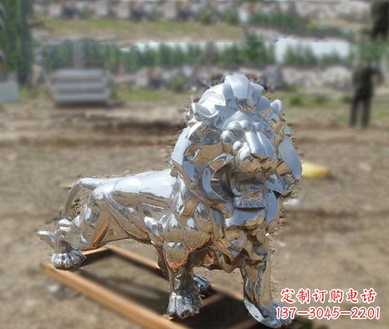 西安不锈钢雕刻的狮子