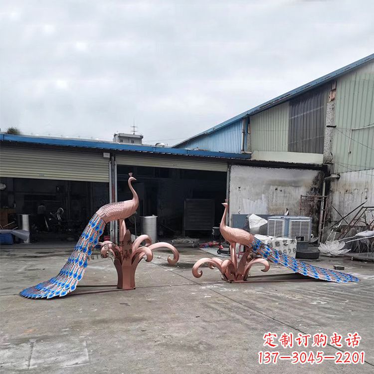 西安不锈钢孔雀彩色雕塑