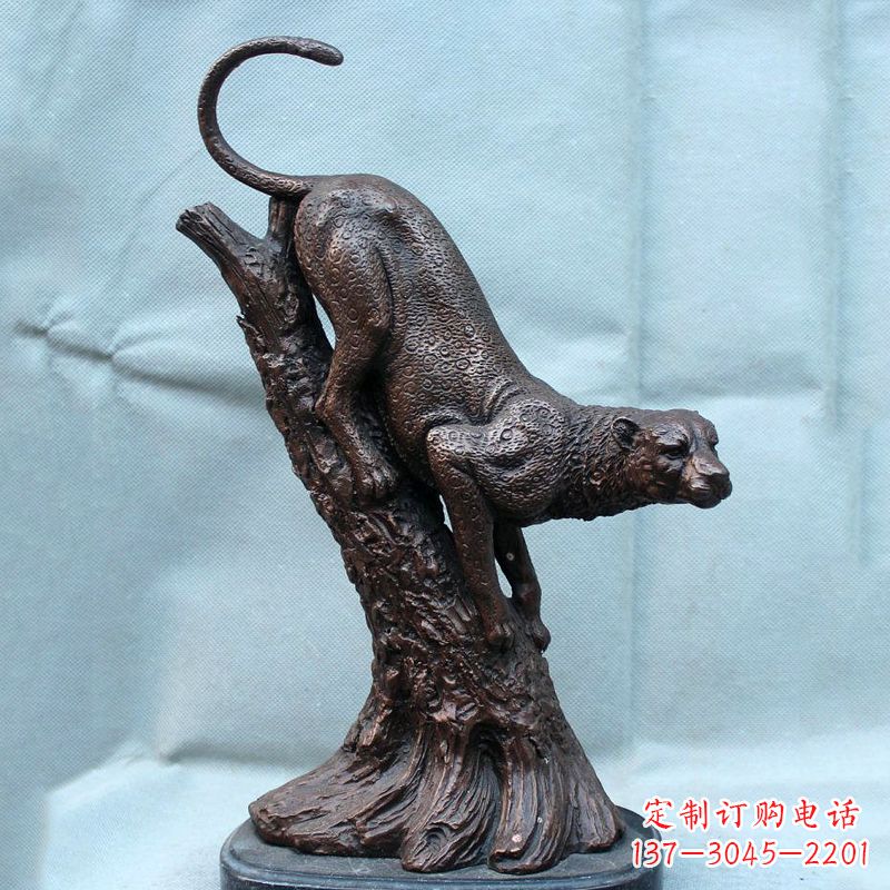 西安不锈钢猎豹雕塑经典之美