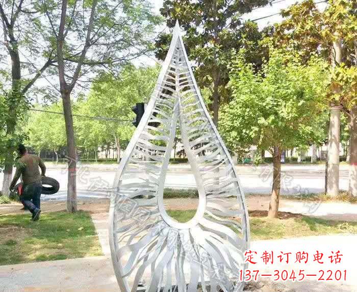 西安不锈钢镂空造型水滴雕塑