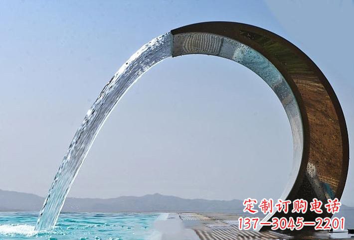 西安精美不锈钢喷水圆环雕塑