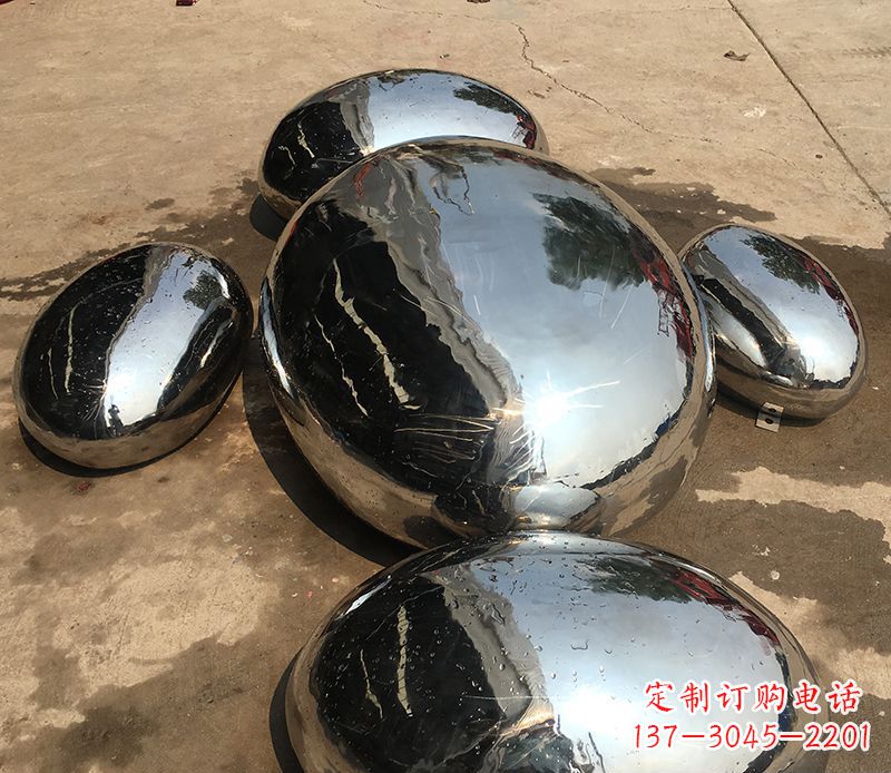 西安精致灵动的不锈钢水滴雕塑
