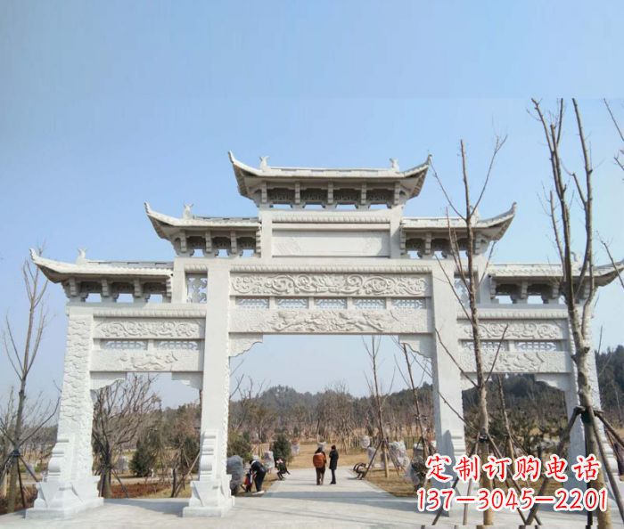 西安“村口三门石雕牌楼”——悠久历史的见证