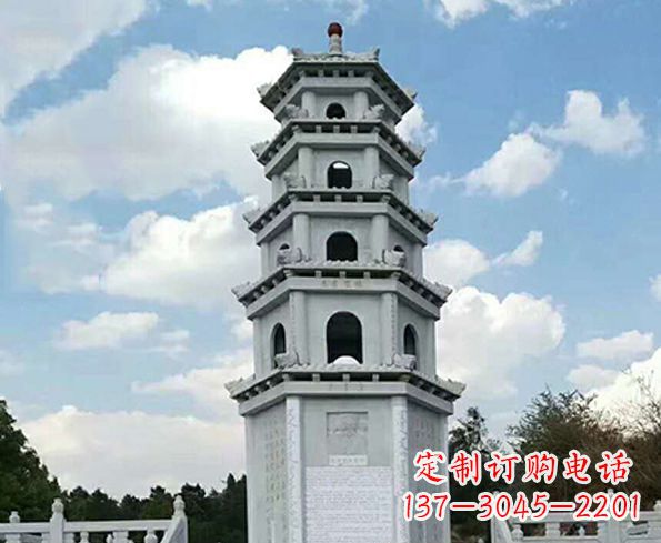 西安神秘的宝塔雕塑