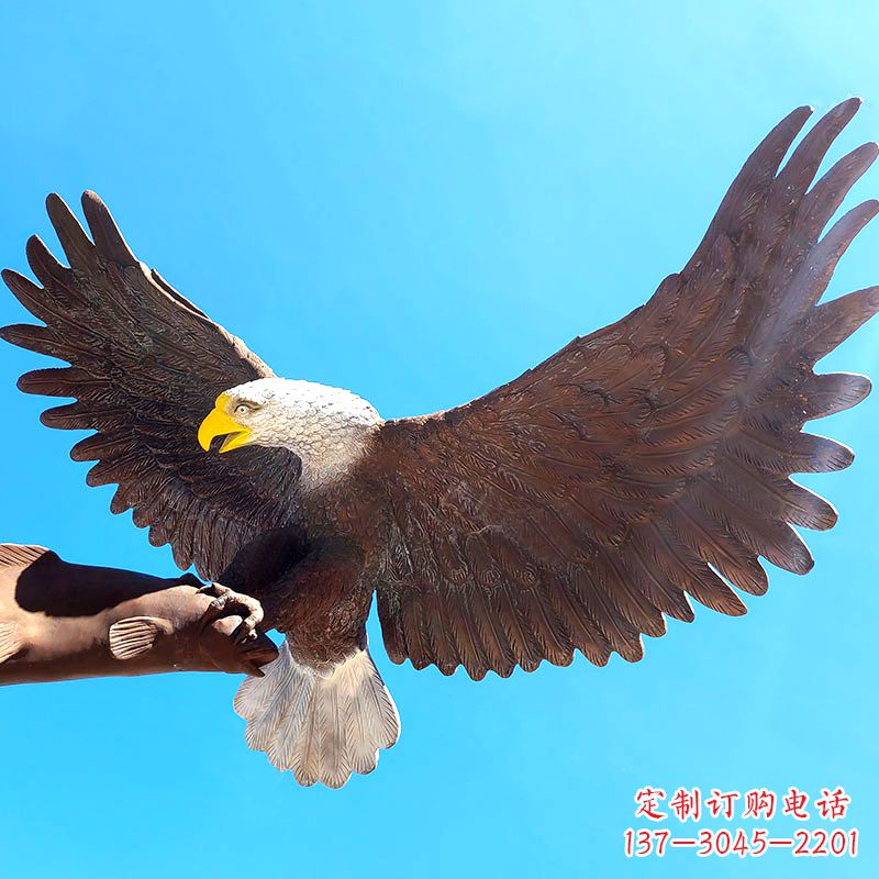 西安大型仿真老鹰玻璃钢雕塑