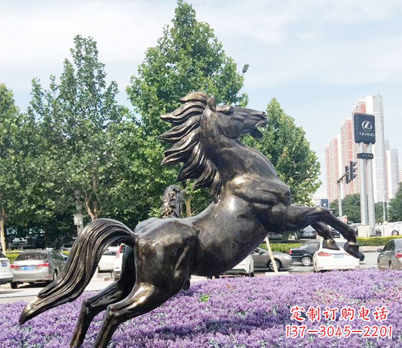 西安公园奔马铜雕