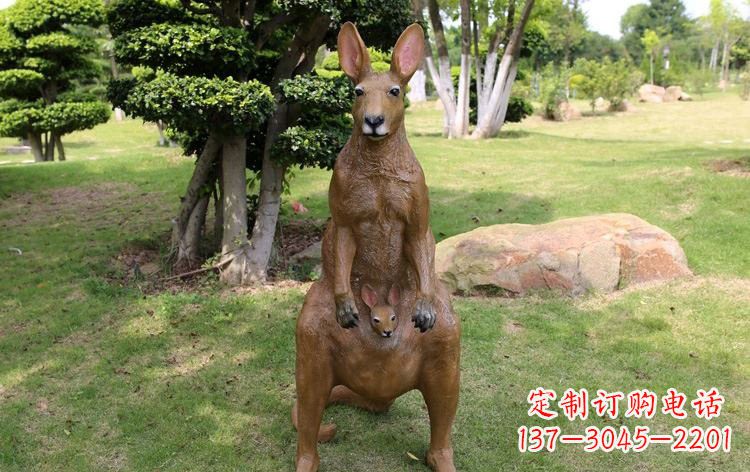 西安公园玻璃钢仿真袋鼠雕塑