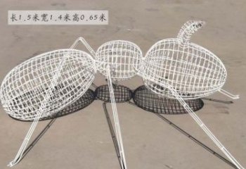 西安美轮美奂的蚂蚁镂空雕塑