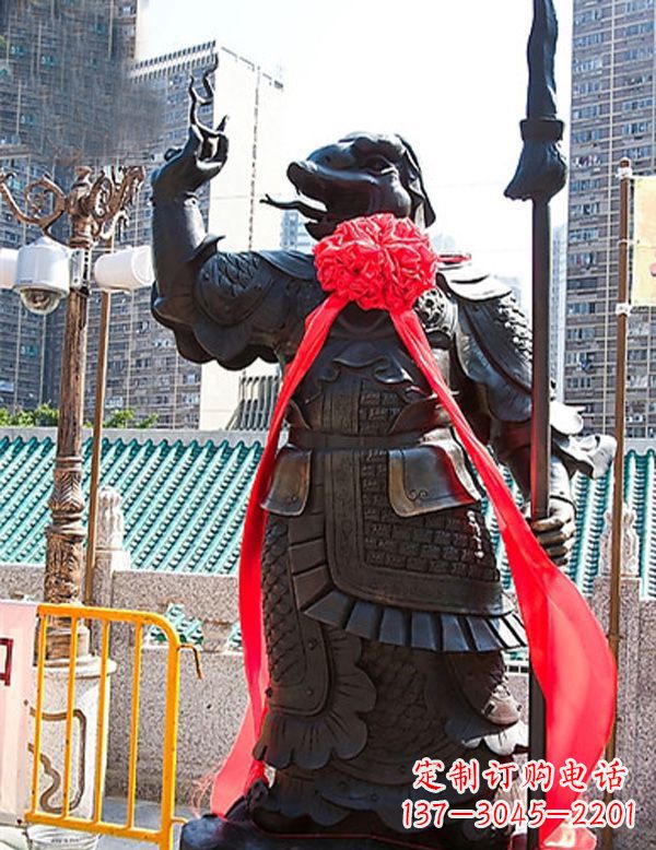 西安雕刻古老传统,欣赏十二生肖蛇雕塑